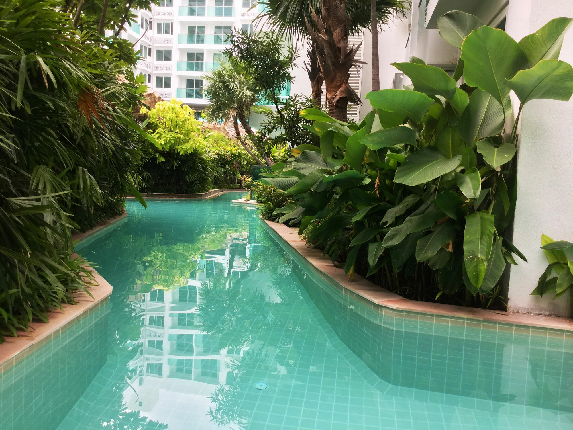 Amazon Residence By Pattaya Sunny Rentals Jomtien Exterior foto