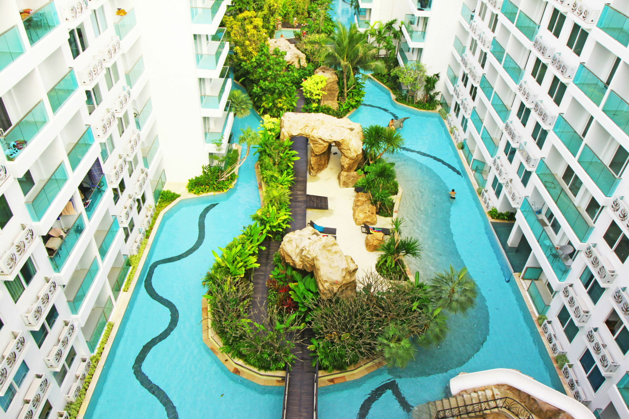 Amazon Residence By Pattaya Sunny Rentals Jomtien Exterior foto