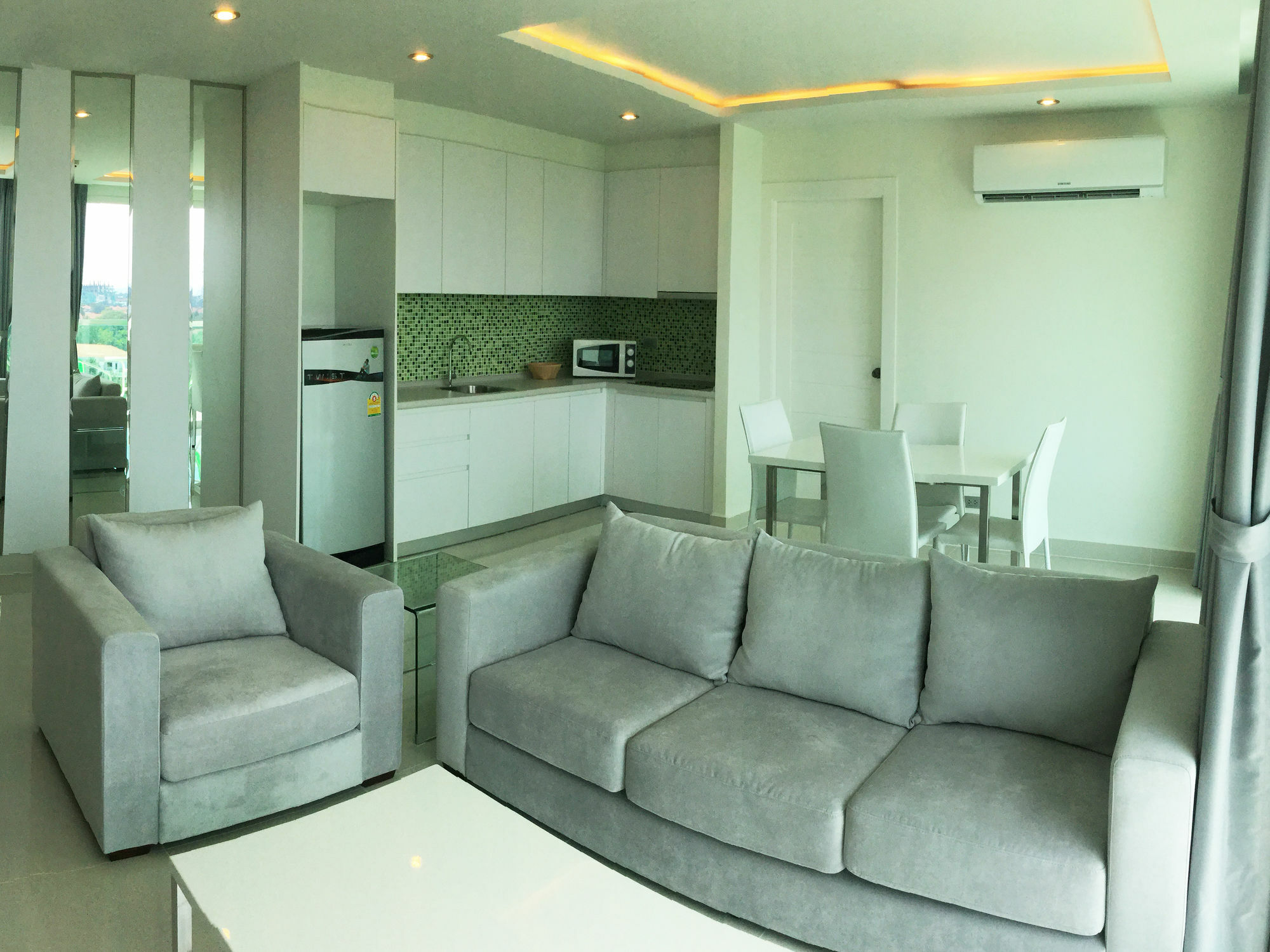 Amazon Residence By Pattaya Sunny Rentals Jomtien Exterior foto