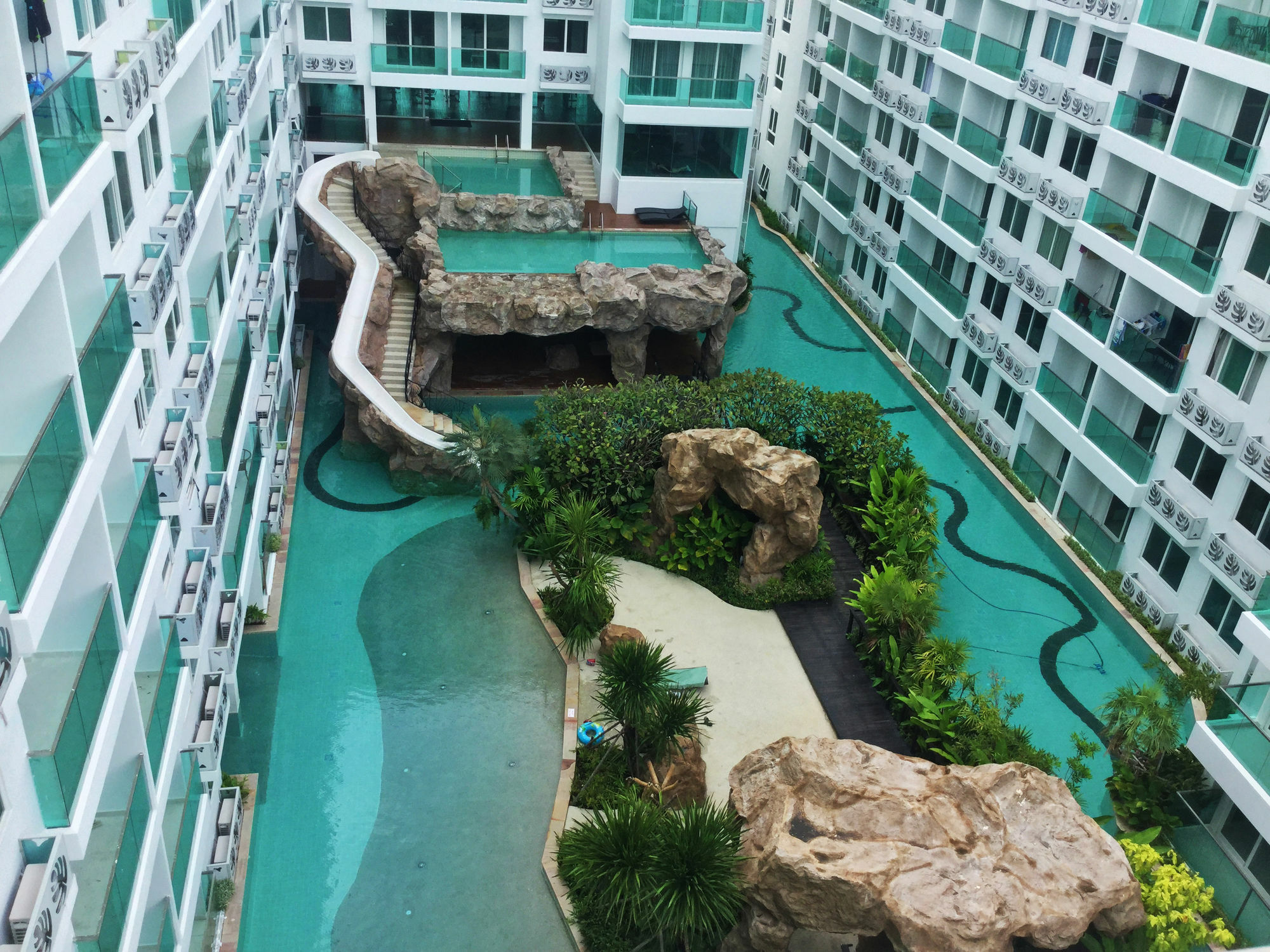 Amazon Residence By Pattaya Sunny Rentals Jomtien Exterior foto